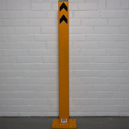 Stor pullert. Pulverlakeret i sikkerhedsgul for synlighed med sorte klistermærker