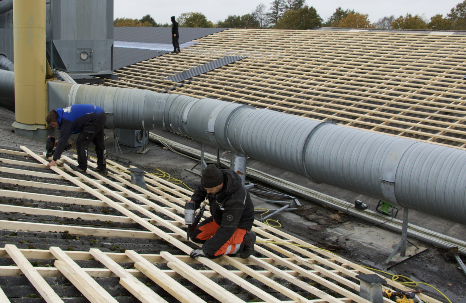 Tagprojekt. Ståltag over eksisterende utæt tag