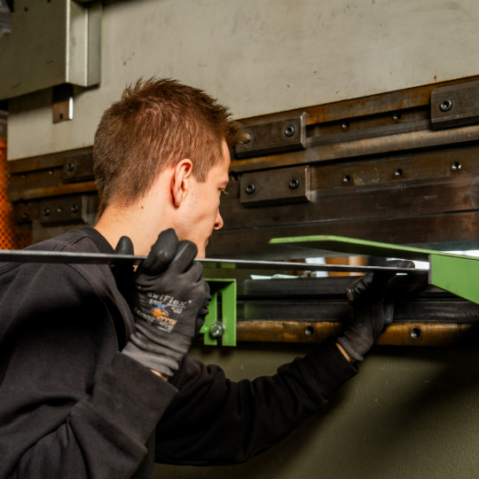 Dygtig håndværker - bukning af plade